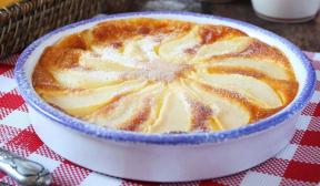 Clafoutis con pera y nuez moscada