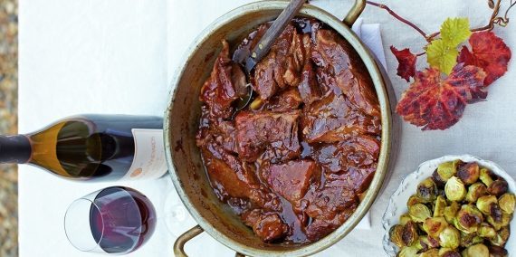 Lo que hay que cocinar la carne de cerdo: costillas de cerdo en el jarabe de arce