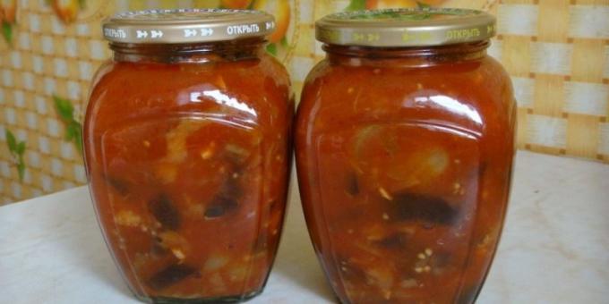 Delicioso berenjenas en invierno: Berenjenas en salsa de tomate