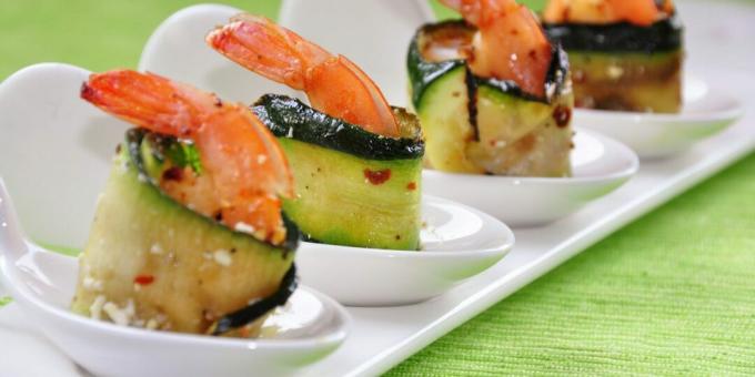 Rollitos de calabacín con gambas