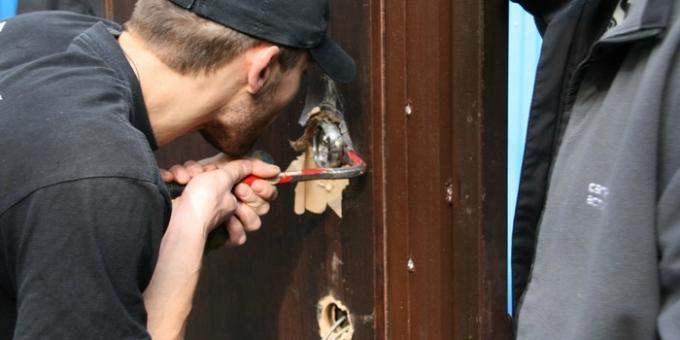 ¿Qué hacer si pierde las llaves del apartamento: la apertura de la cerradura de la puerta
