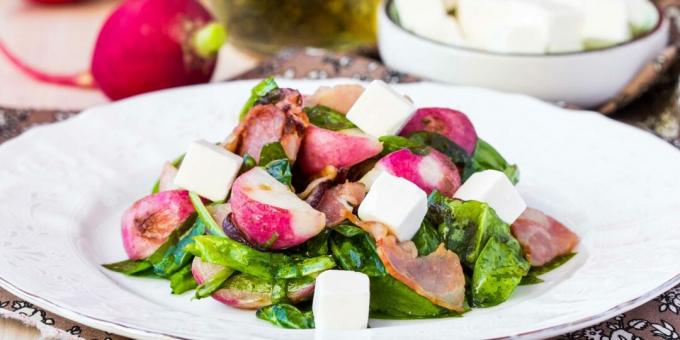 Ensalada tibia con rábanos y tocino tostado