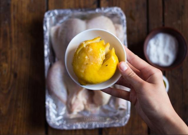 Cómo cocinar el pollo: limón para darle sabor