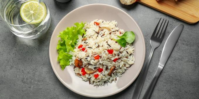 Pilaf de Cuaresma con champiñones y pimientos morrones