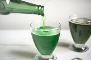 Como hacer cerveza verde Día de San Patricio