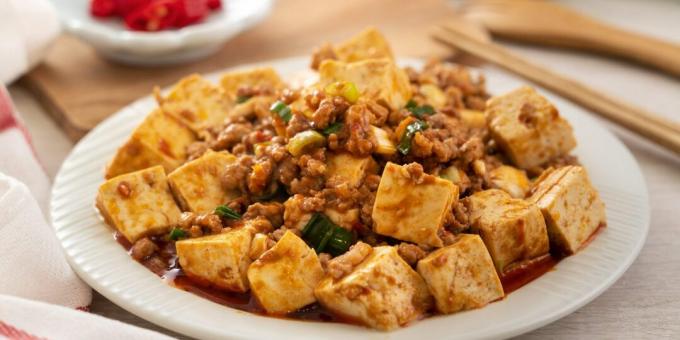 Carne picada frita con tofu