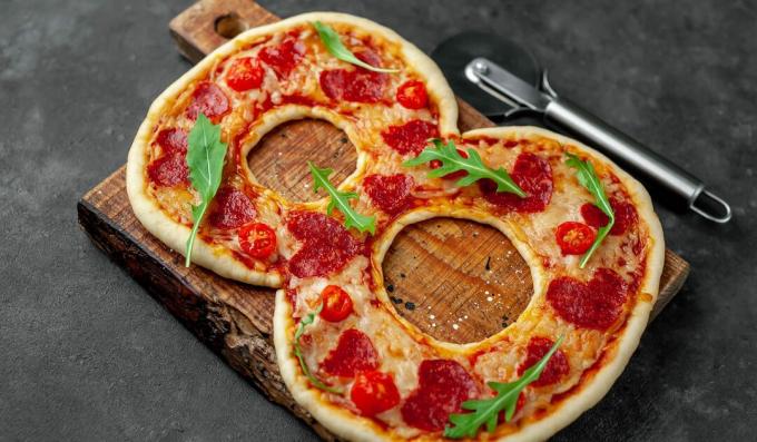 Pizza festiva el 8 de marzo