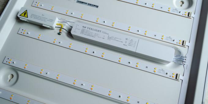 Techo Square inteligente Yeelight LED de luz: La base de metal