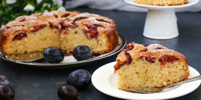 Pastel de ciruelas sencillo