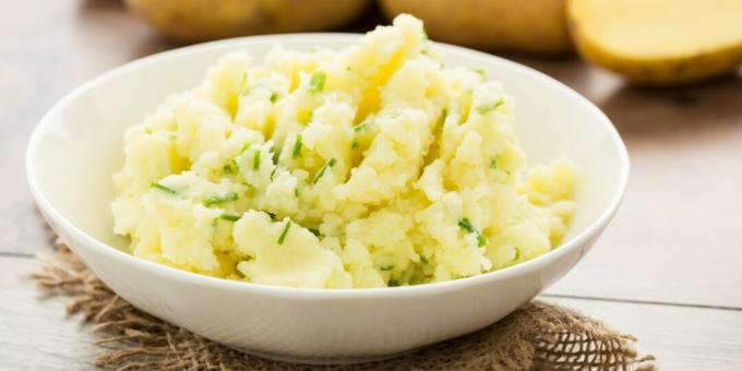 Chebureks con patatas y hierbas: una sencilla receta de relleno
