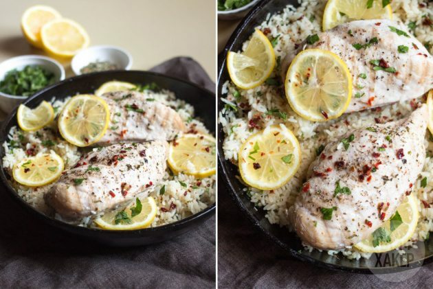 Cómo cocinar arroz con pollo: decorar con rodajas de limón