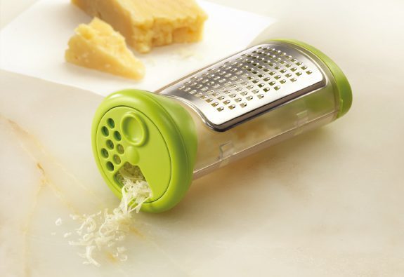 Rallador de queso con dispensador