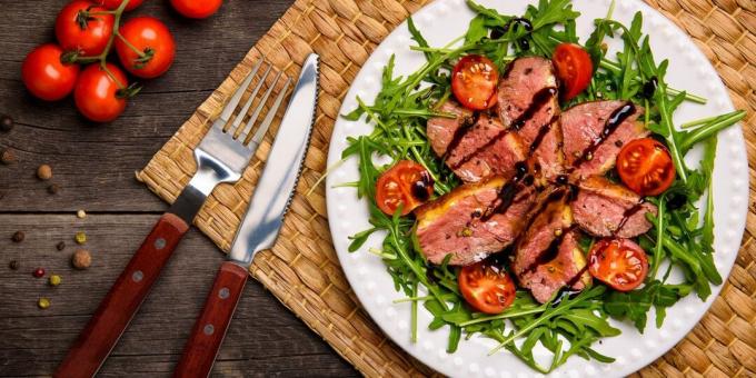 Ensalada templada con pechuga de pato