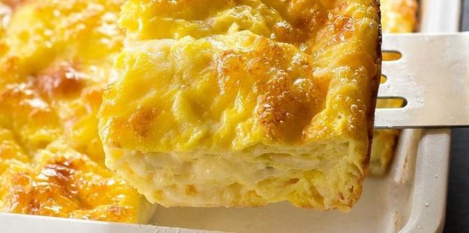 Cómo cocinar los huevos en el horno: cazuela de huevo con queso crema y queso