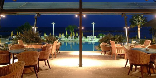 Hoteles para familias con niños: Hotel Palm Beach 4 *, Larnaca, Chipre