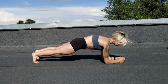 Ejercicios simples de yoga: postura del personal