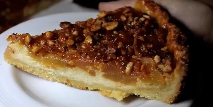 receta de pastel con las peras: Torta con peras caramelizadas, nueces y ricotta