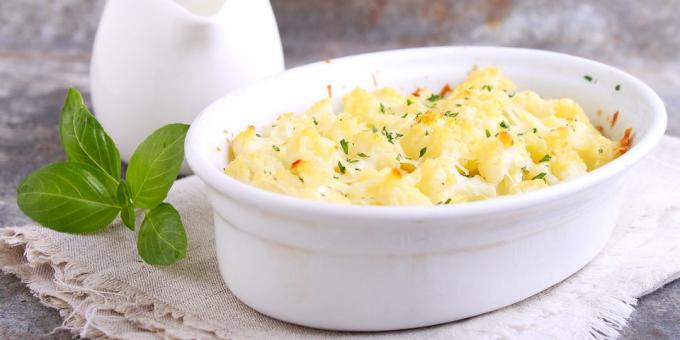 Coliflor al horno con crema agria, mayonesa y huevos: la mejor receta
