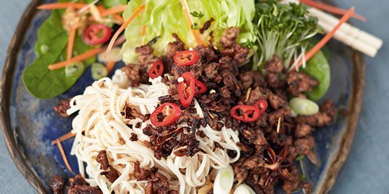 Qué cocinar para la cena: estilo asiático carne crujiente