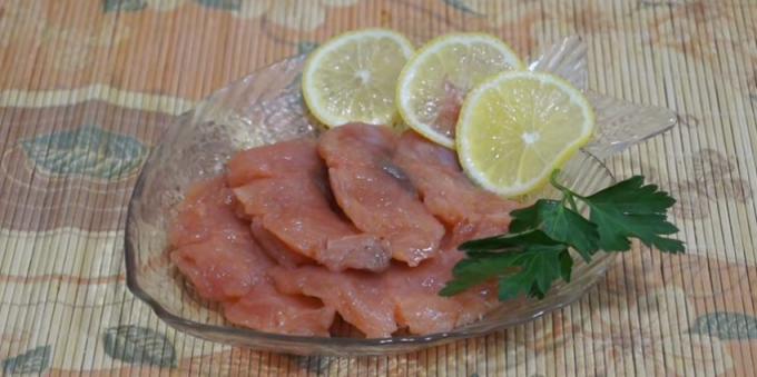 Cómo conservar en vinagre de color rosa salmón con mantequilla