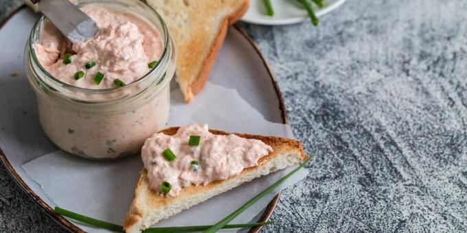 Paté de salmón ahumado y queso