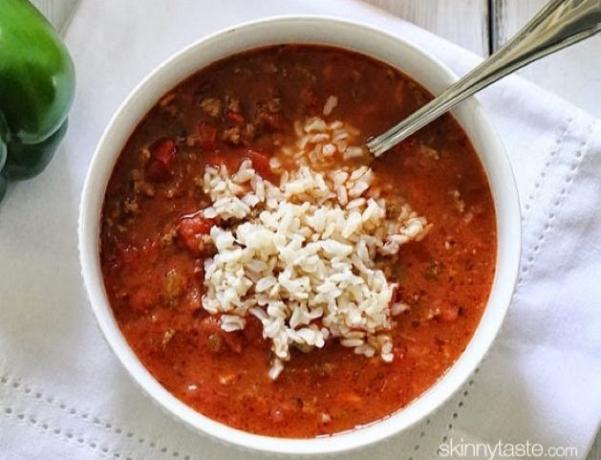 La sopa de tomate con carne de vaca