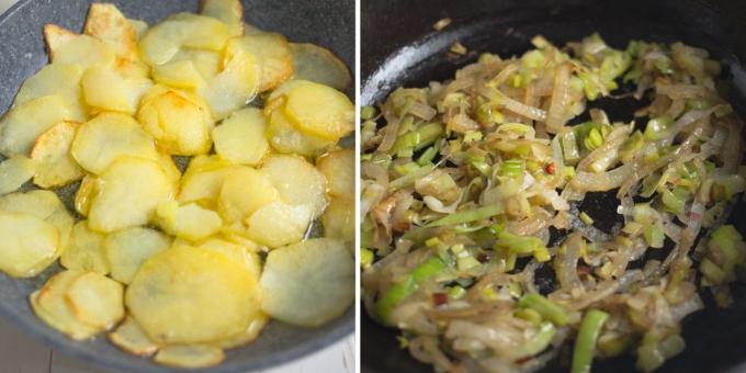 Tortilla de patata: Freír las cebollas y las patatas
