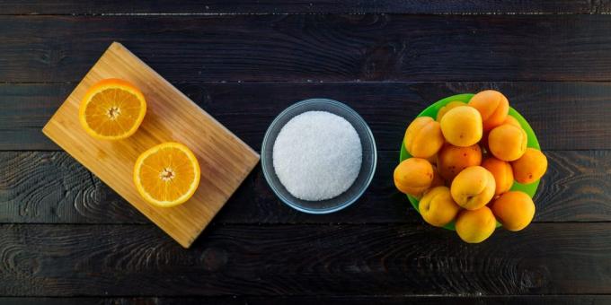 Una receta muy simple para la mermelada de albaricoque y naranjas: Ingredientes