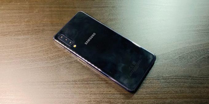 Samsung Galaxy A7: Panel trasero