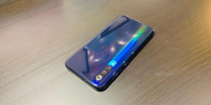 Xiaomi Mi 9 SE: En un caso