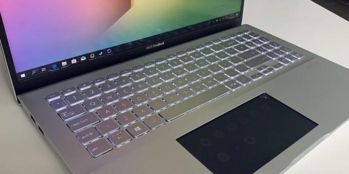Asus VivoBook S15 S532FL: teclado retroiluminado