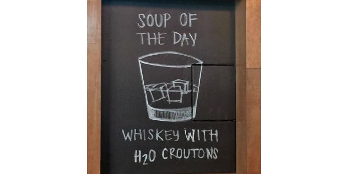 Bares y restaurantes: sopa del día con el whisky