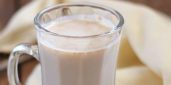 Cócteles con ron: Ron caliente con mantequilla y la leche