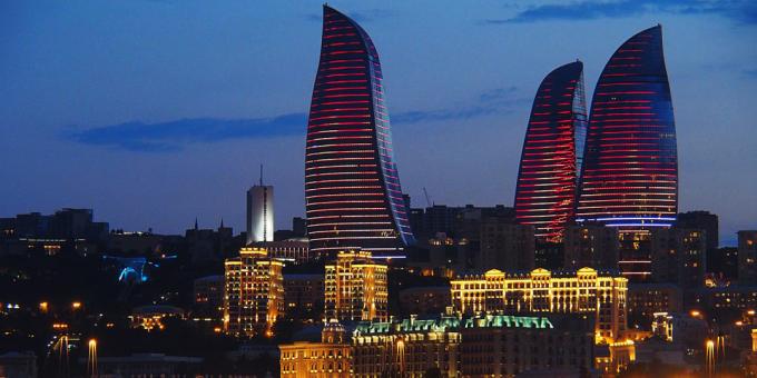 países vecinos: Llama Torres en Azerbaiyán