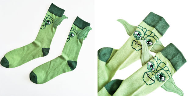 Bellos calcetines con el Maestro Yoda