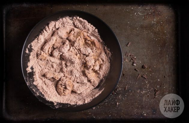 Caramelo de proteína: agregue mantequilla de maní y mezcle todos los ingredientes