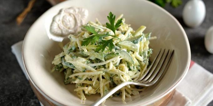 Ensalada con colinabo y huevos