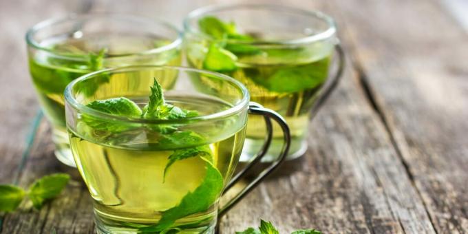 Bebidas saludables antes de acostarse: té de menta