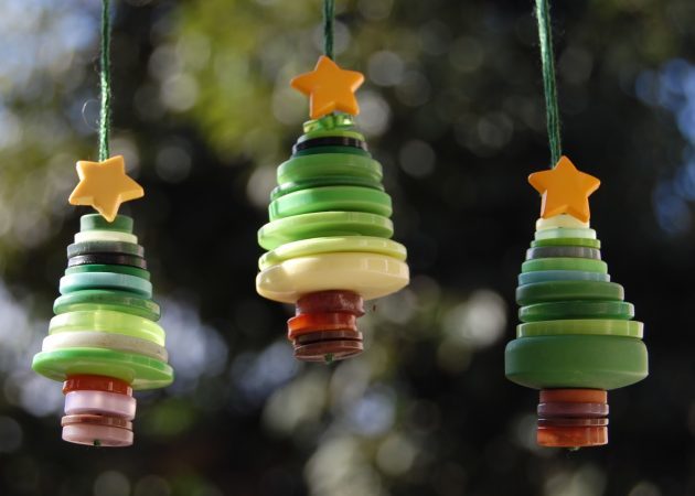 Decorar un árbol de Navidad: juguetes con sus propias manos