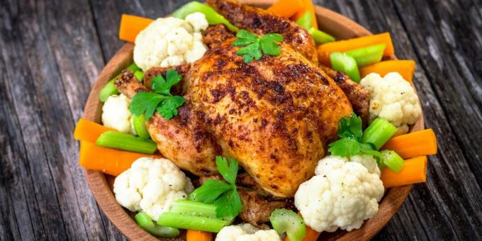 Cómo rellenar pollo: pollo relleno con zanahorias y apio
