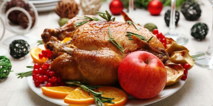 Pollo relleno con manzanas: una receta sencilla