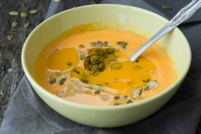 Sopa picante de crema de calabaza con jengibre