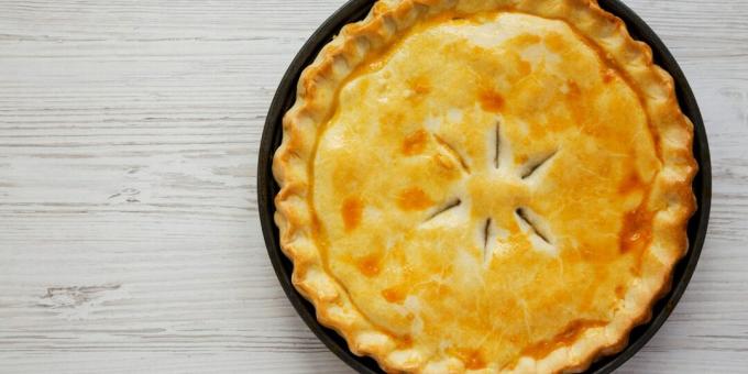 Pastel de setas del bosque y patatas