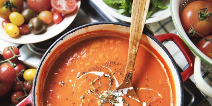 Salsa de tomate con crema agria