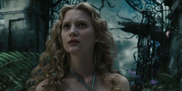 Fotograma de la película "Alicia en el país de las maravillas" en 2010