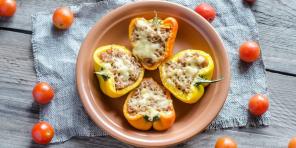 Cómo cocinar los pimientos rellenos en la receta clásica