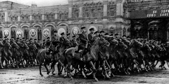 Desfile de la victoria en la Plaza Roja 24 de junio de 1945
