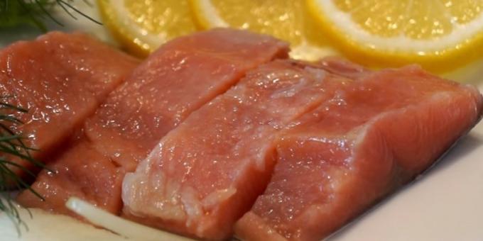 Cómo conservar en vinagre salmón rosado con mostaza y vinagre