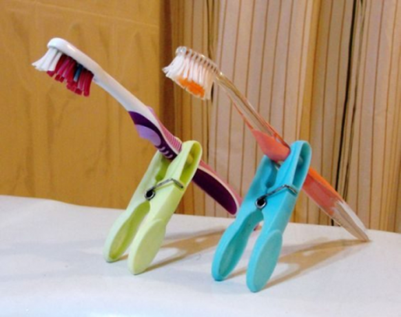 ya que es conveniente para almacenar un cepillo de dientes