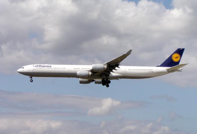 Airbus A340-600 aerolínea Lufthansa 